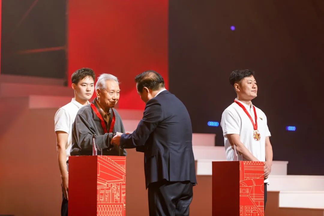 河南建筑产业发展论坛暨河南开云手机在线登陆入口成立70周年庆祝大会圆满举行(图20) 图片